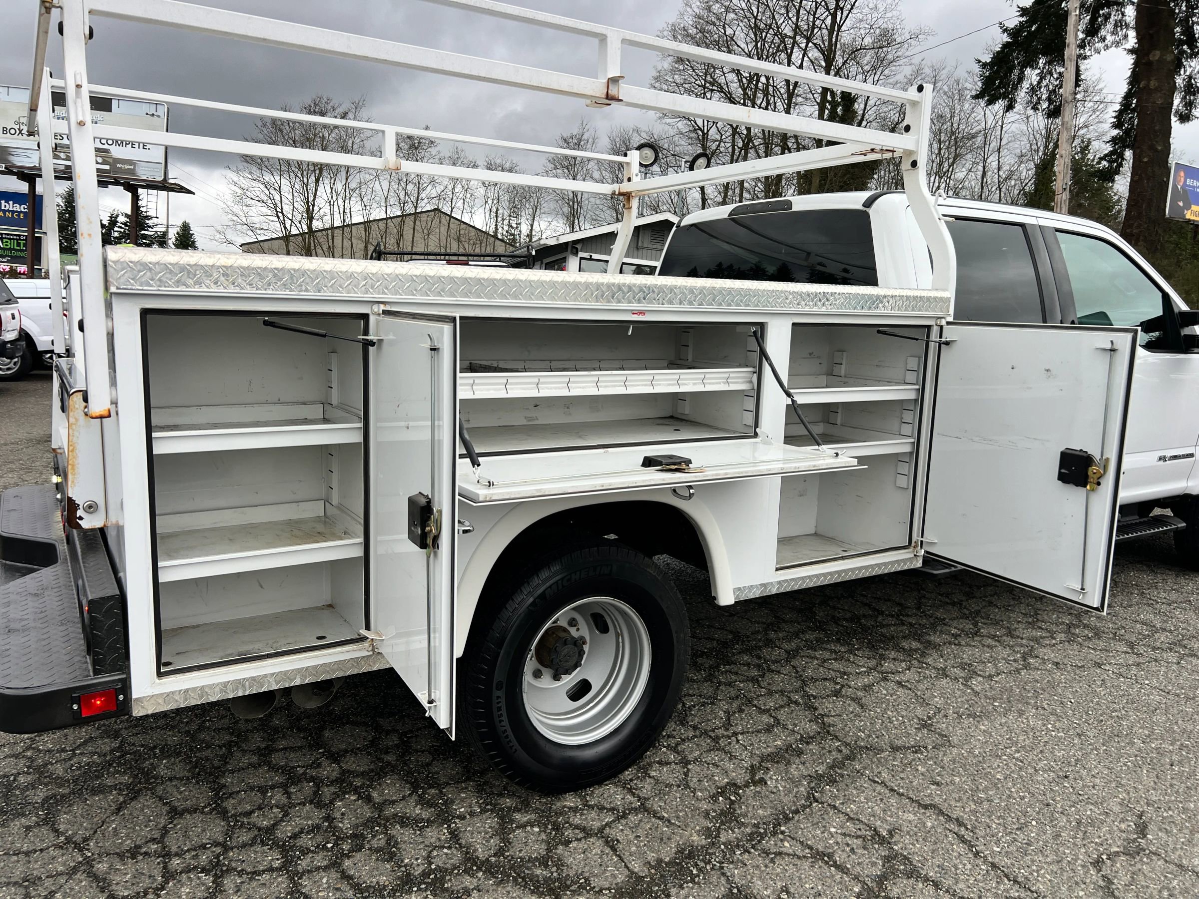 Used 2018 Ford F350 XLT AWD/4WD image 22