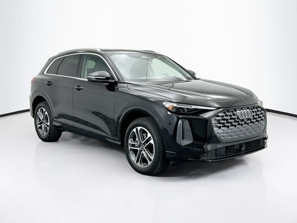 Used 2025 Audi Q5 Premium Plus w/ Premium Plus AWD/4WD image 4