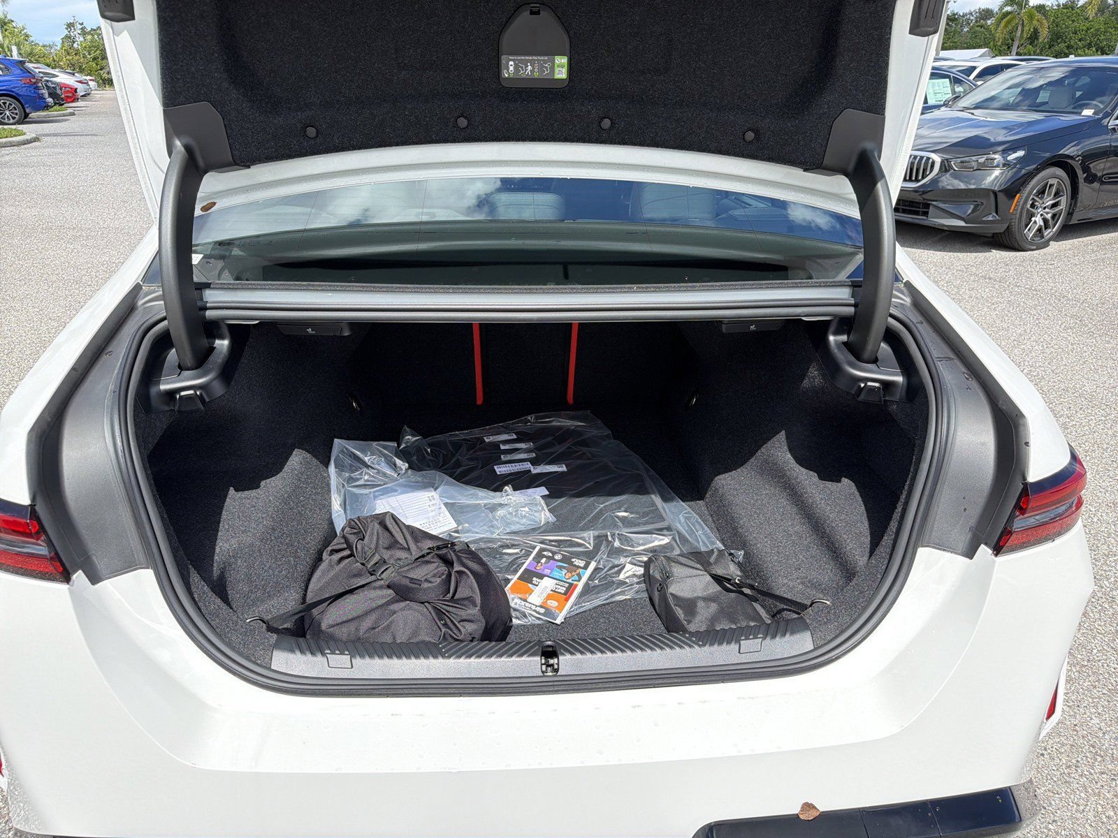 New 2027 BMW M5 w/ Executive Package AWD/4WD image 12