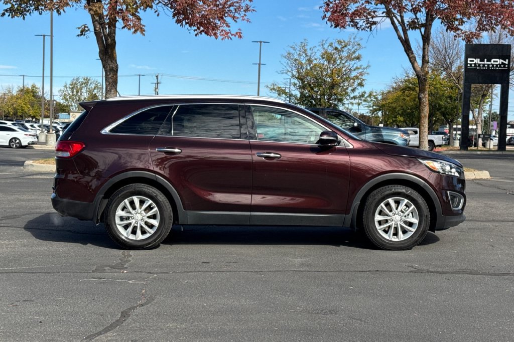 Used 2016 Kia Sorento LX FWD image 3