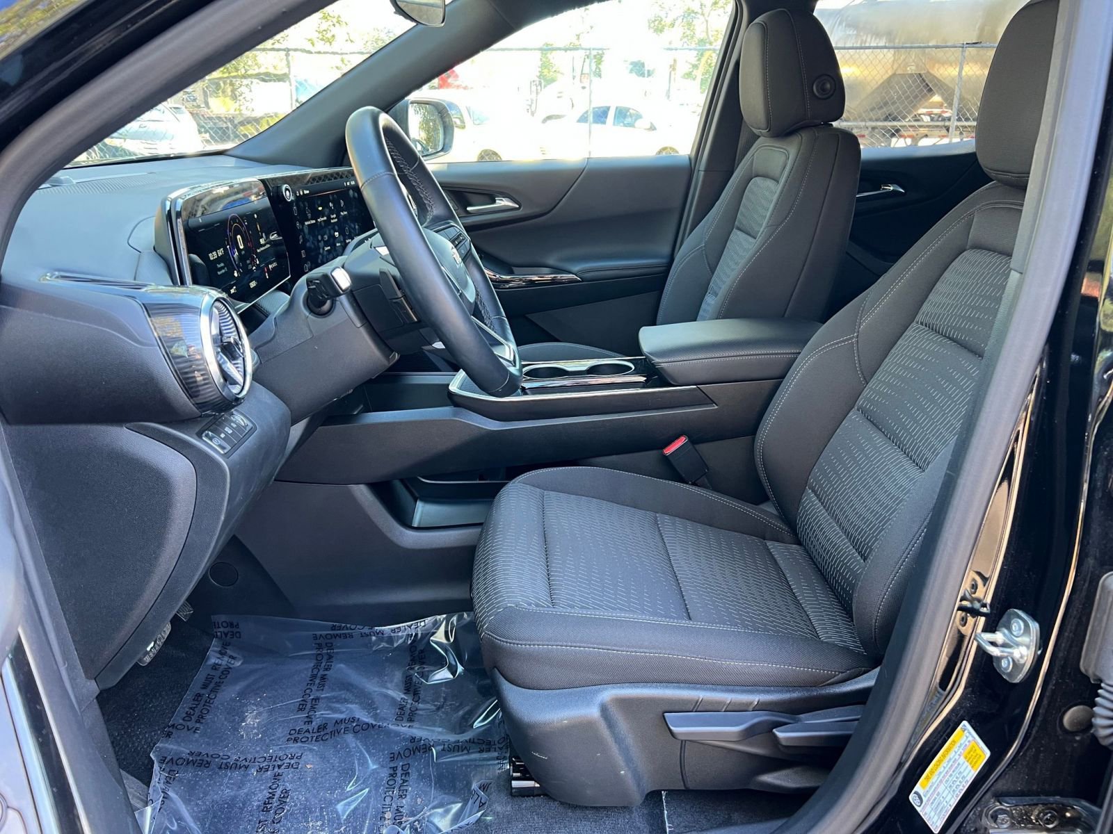 Used 2025 Chevrolet Equinox LT image 21