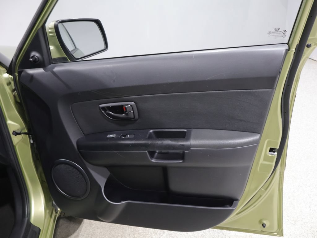 Used 2012 Kia Soul FWD image 23