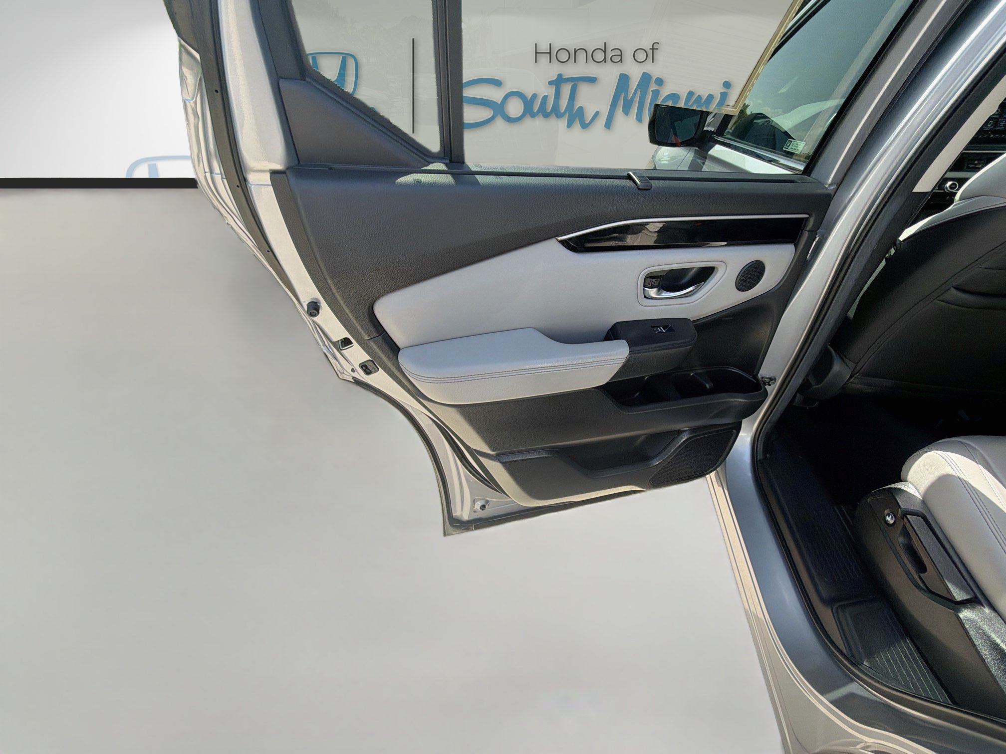 Certified 2024 Honda Pilot Touring image 27