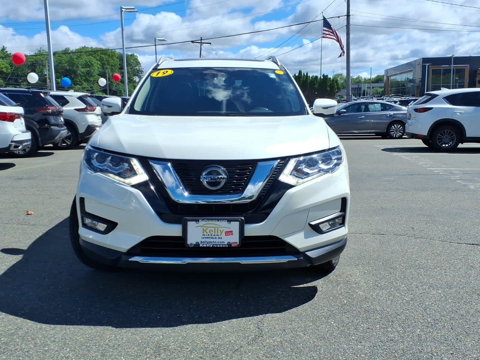 Certified 2019 Nissan Rogue SL w/ Premium Package AWD/4WD image 2