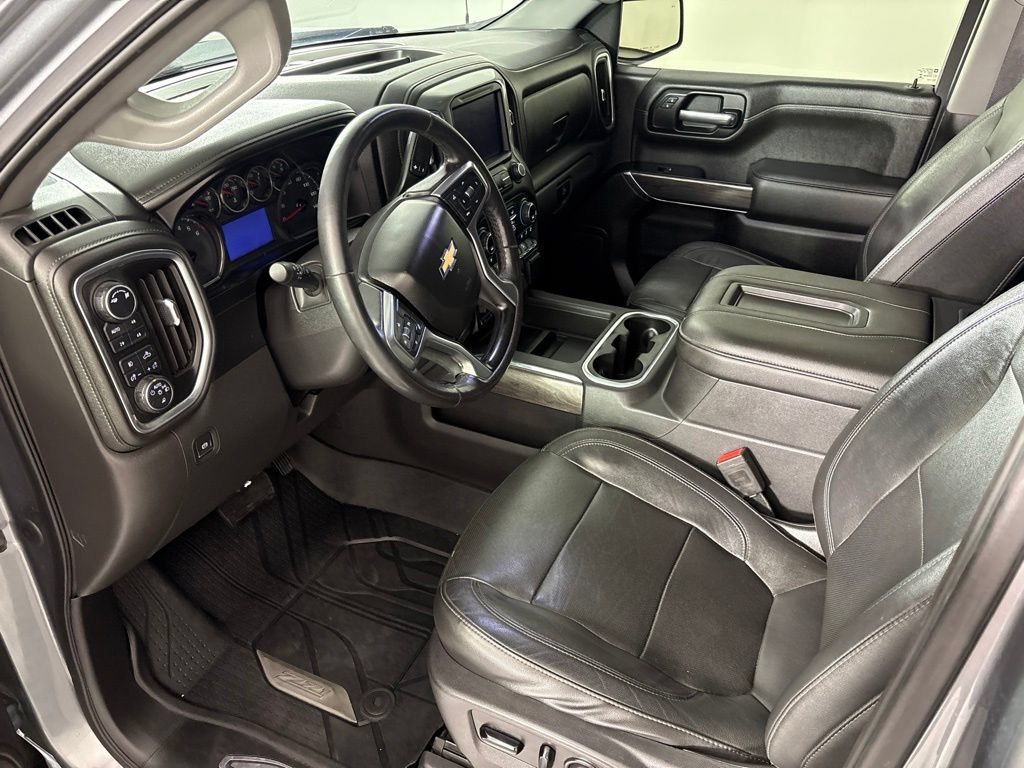 Used 2019 Chevrolet Silverado 1500 LTZ AWD/4WD image 32