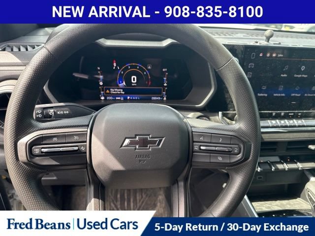 Used 2023 Chevrolet Colorado Trail Boss w/ LPO, Dark Essentials Package AWD/4WD image 13