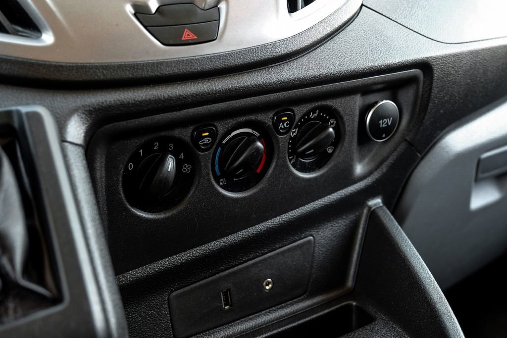 Used 2015 Ford Transit 150 XLT image 21