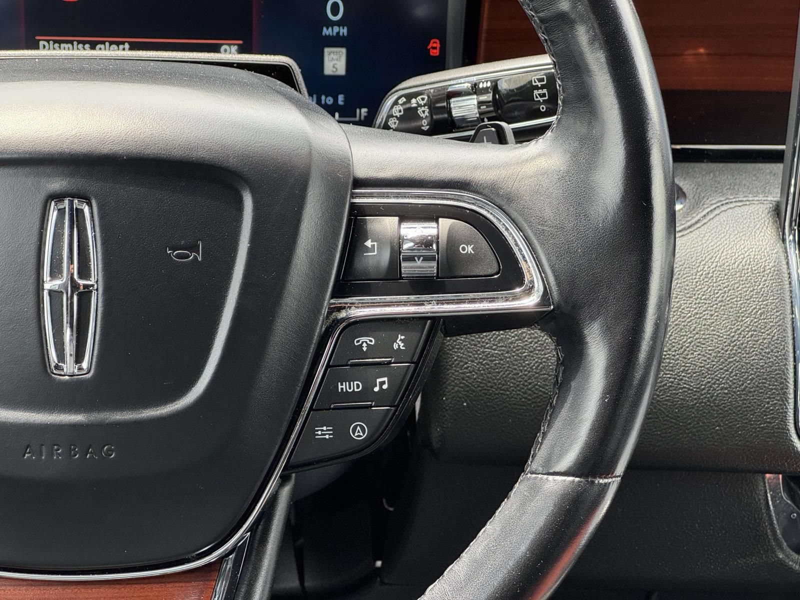 Used 2022 Lincoln Navigator Reserve AWD/4WD image 17