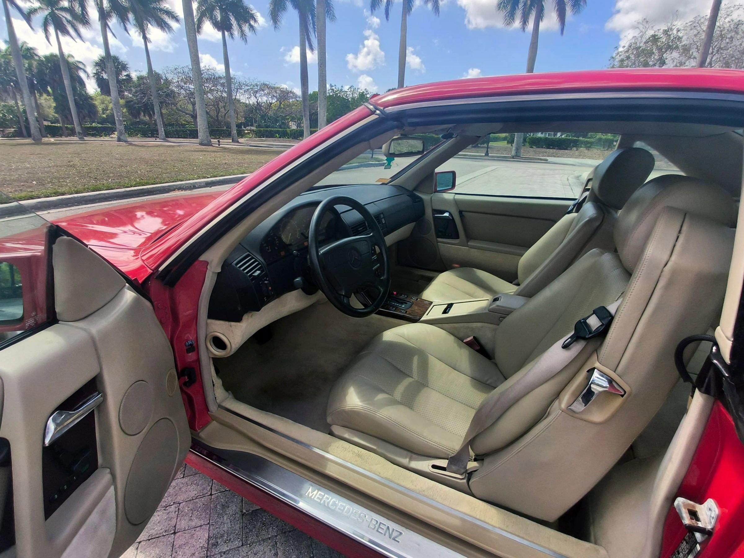 Used 1993 Mercedes-Benz 500 SL image 4