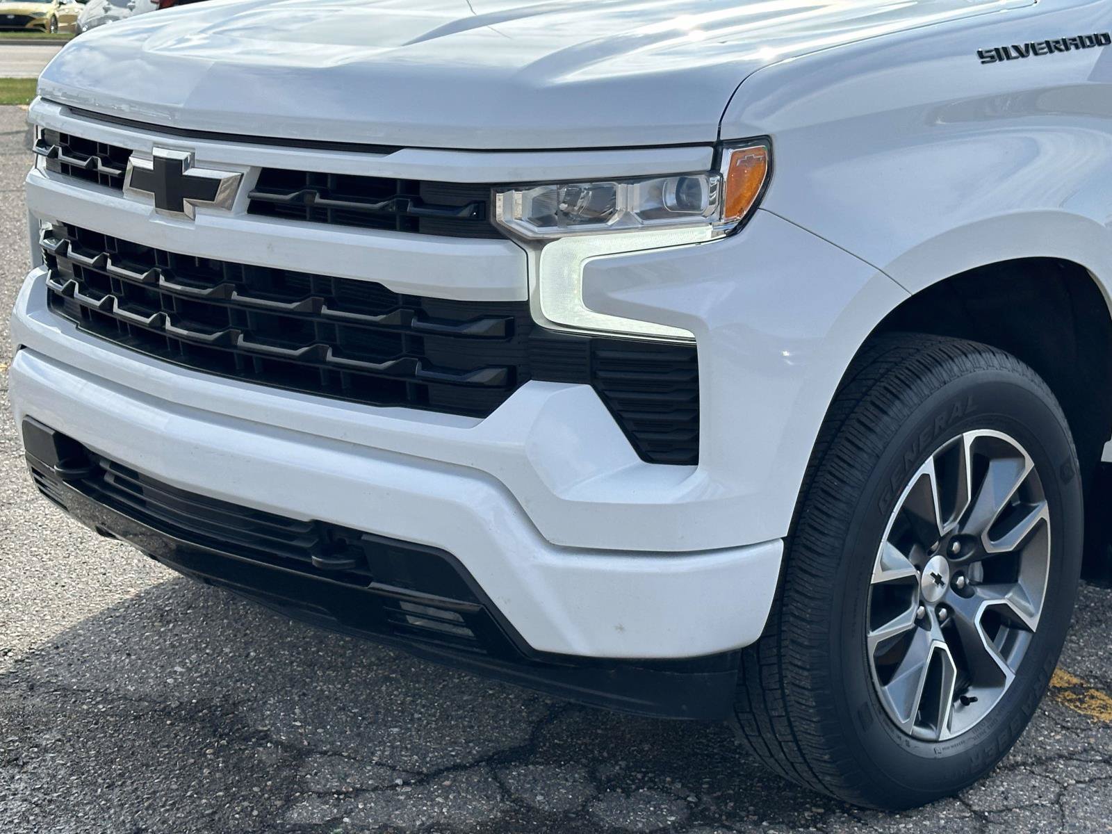 Certified 2023 Chevrolet Silverado 1500 RST w/ Convenience Package II AWD/4WD image 8