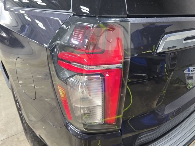 Used 2024 Chevrolet Suburban Premier w/ Premium Package AWD/4WD image 39