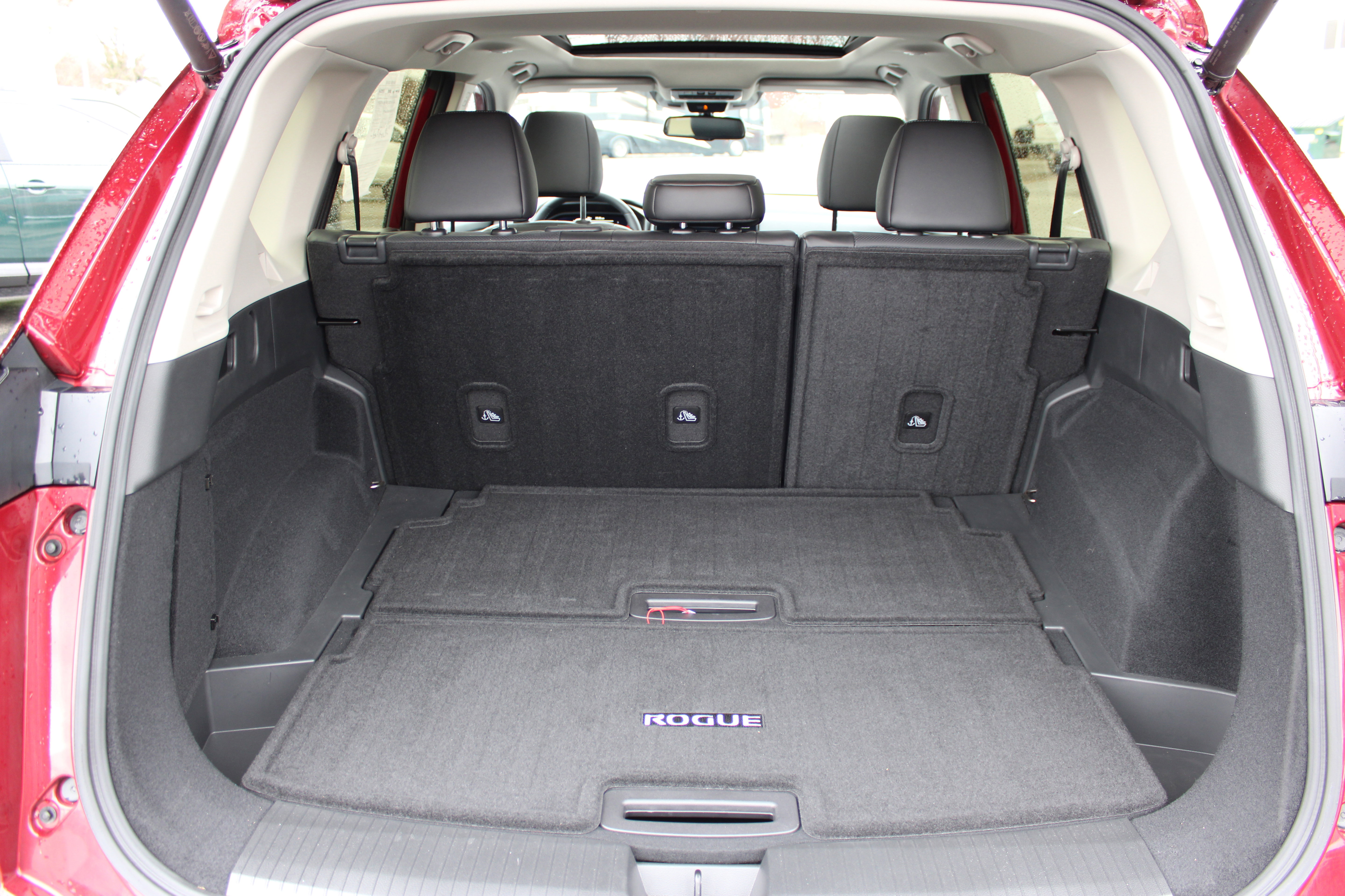 Certified 2025 Nissan Rogue Platinum w/ Tech Package image 5