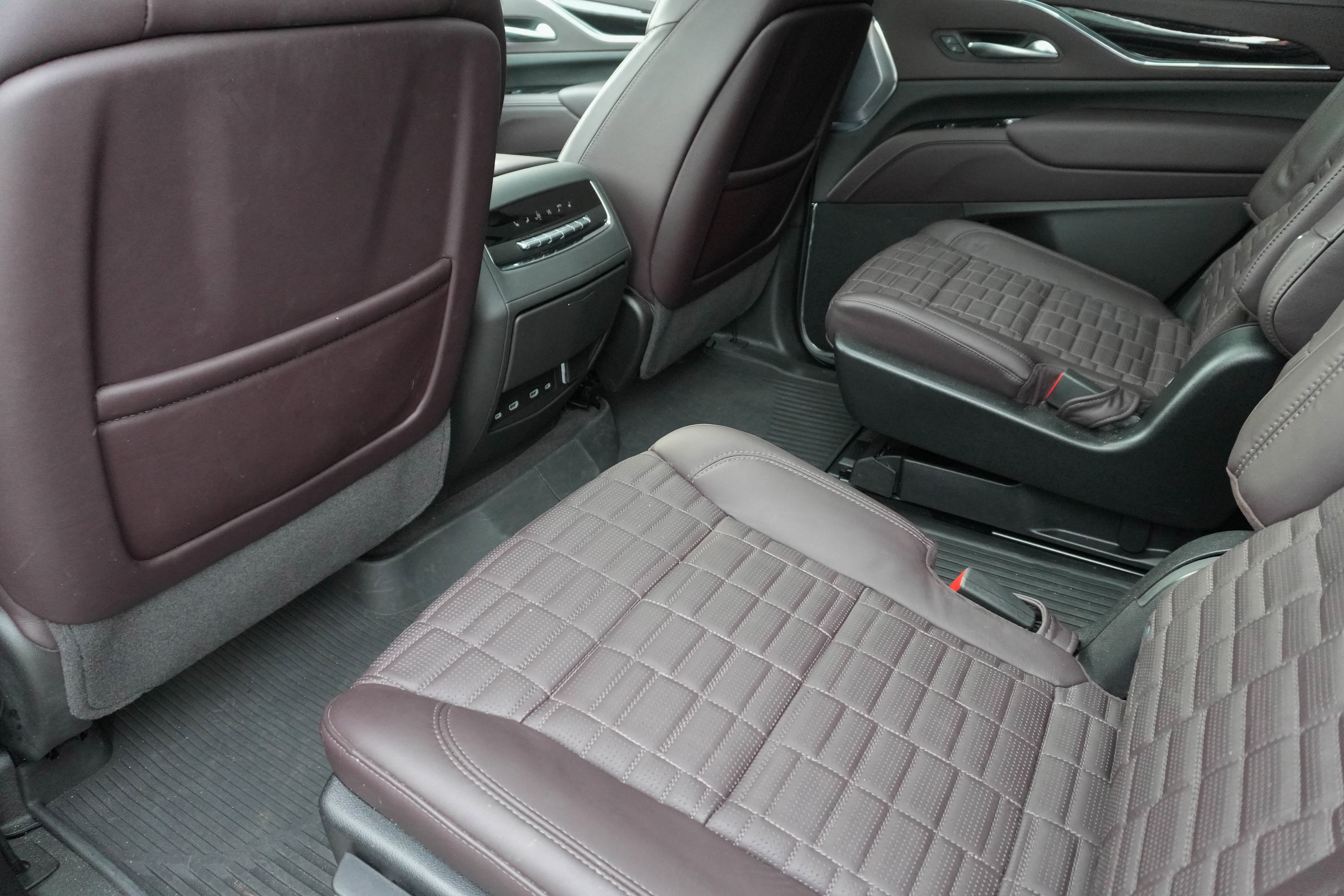 Used 2024 Cadillac Escalade Sport Platinum image 28