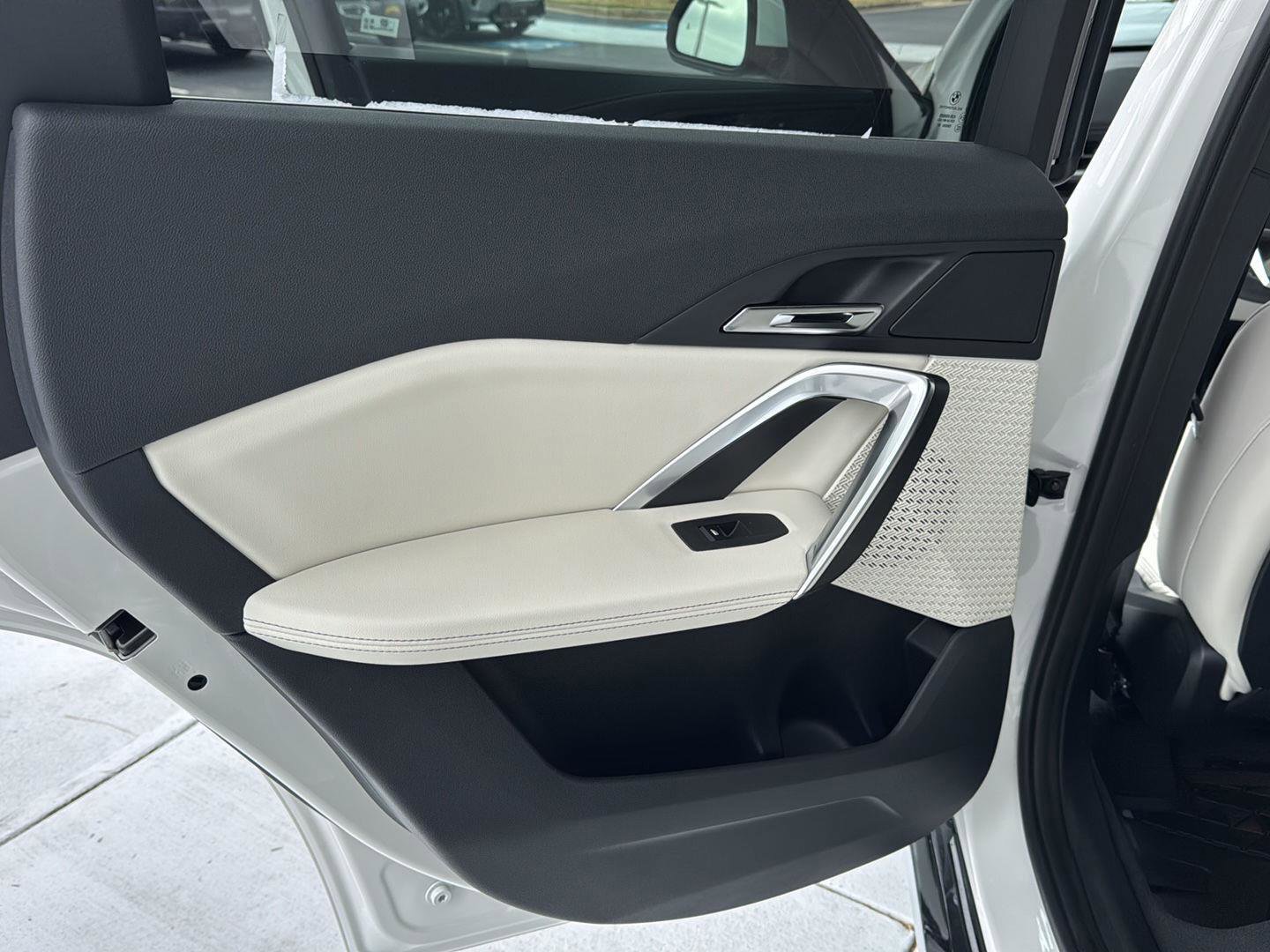 New 2026 BMW X1 xDrive28i w/ Convenience Package image 15