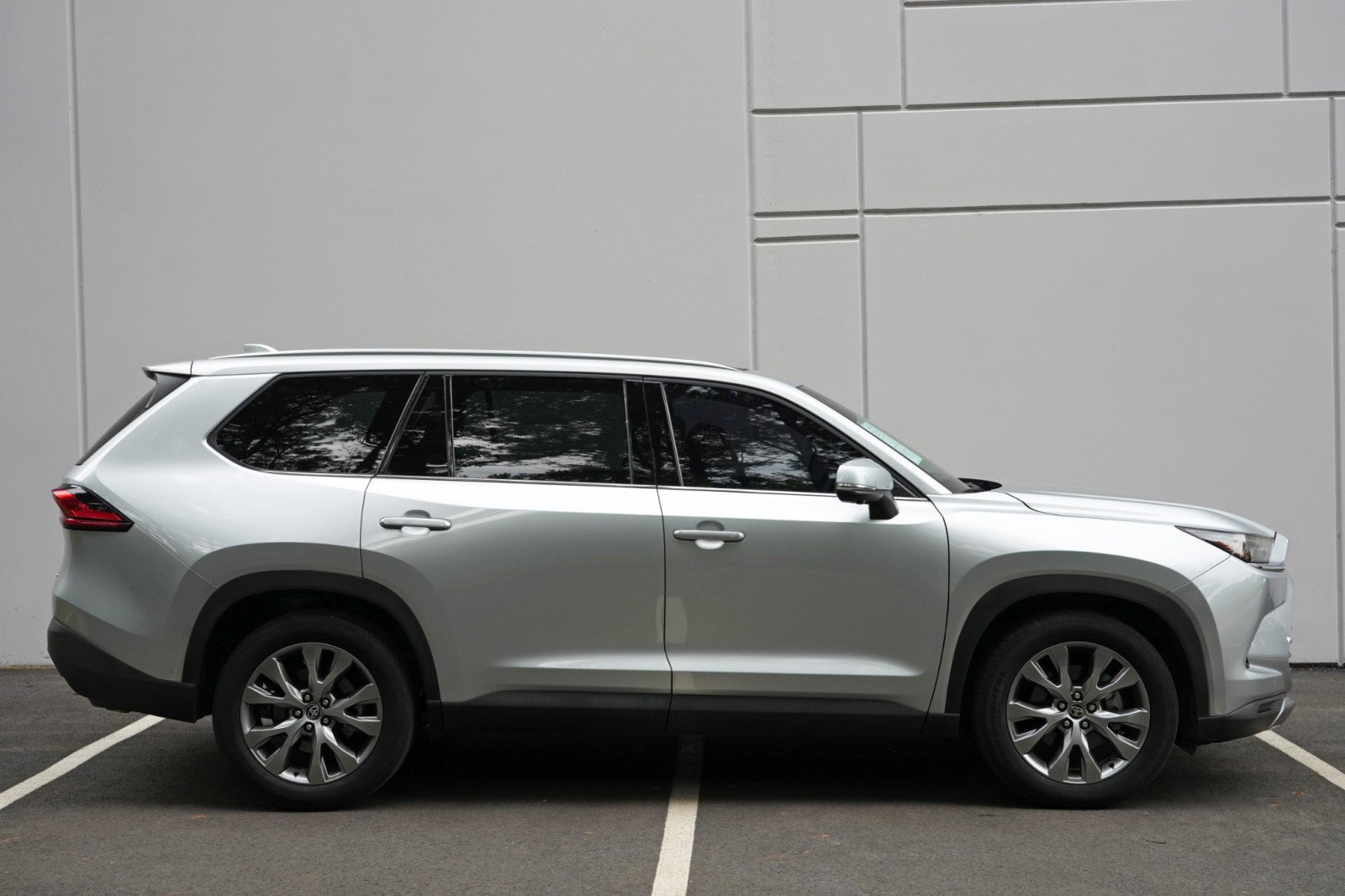Used 2024 Toyota Grand Highlander FWD image 55
