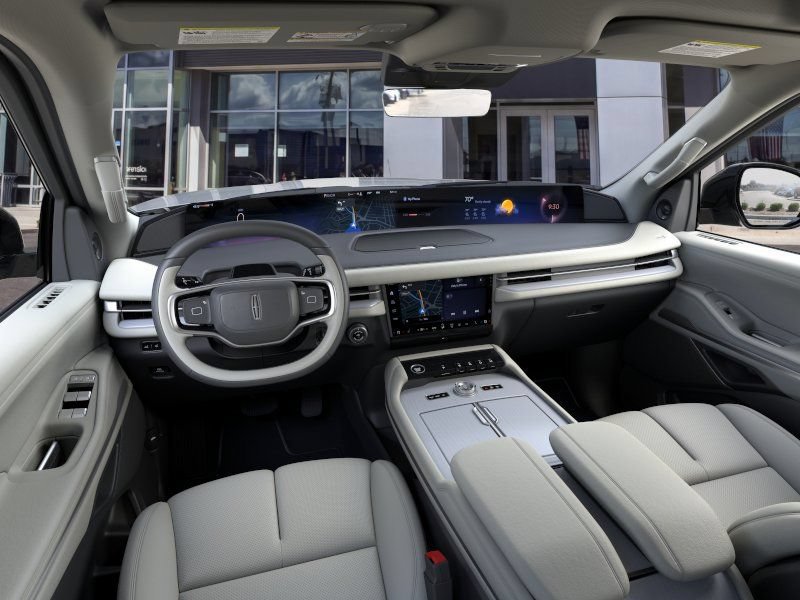 New 2026 Lincoln Navigator L Reserve AWD/4WD image 9