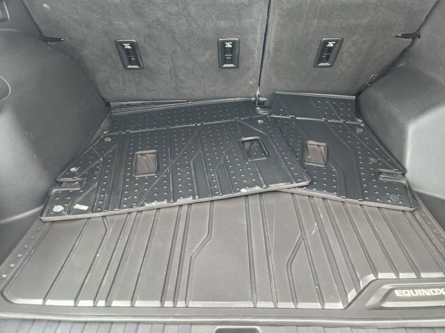 Used 2018 Chevrolet Equinox Premier FWD image 31