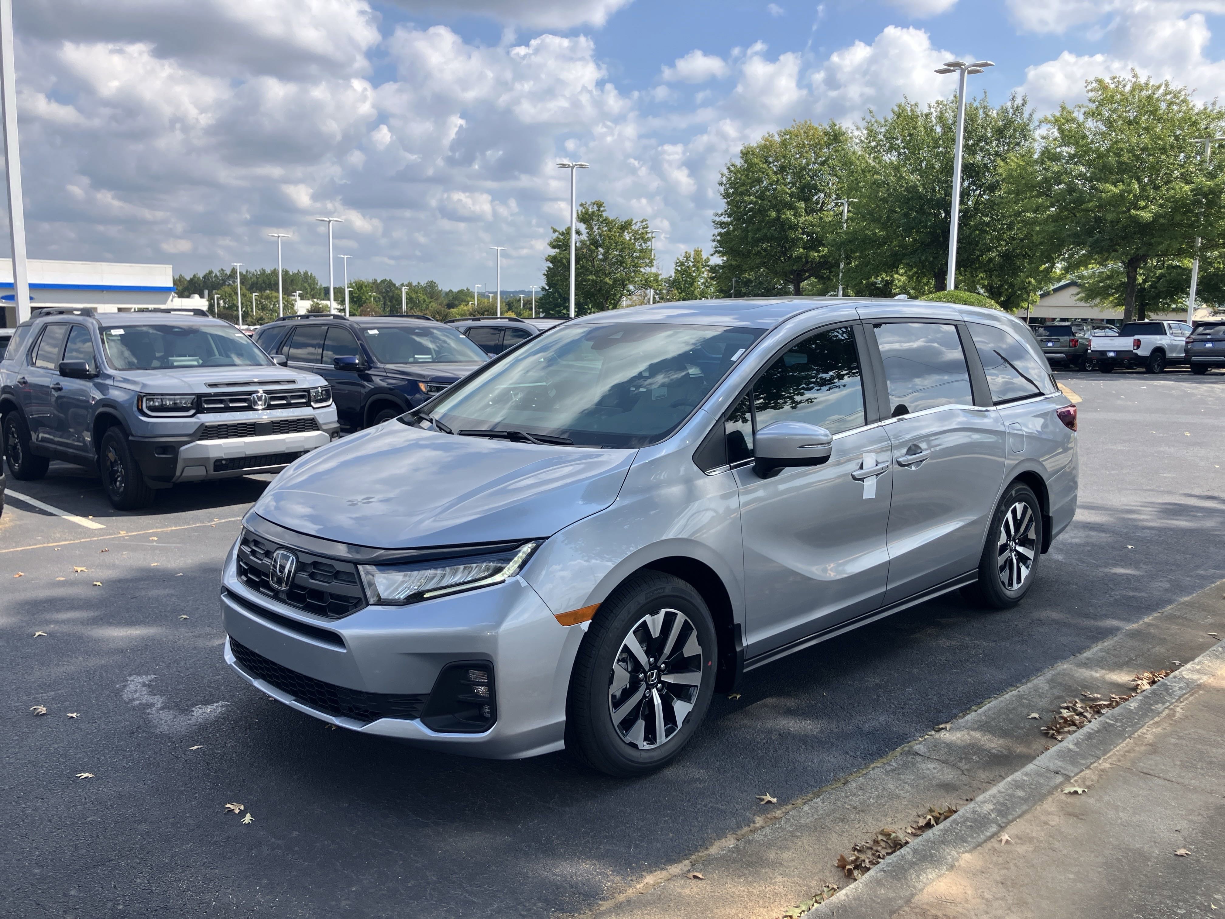 New 2026 Honda Odyssey EX-L image 5