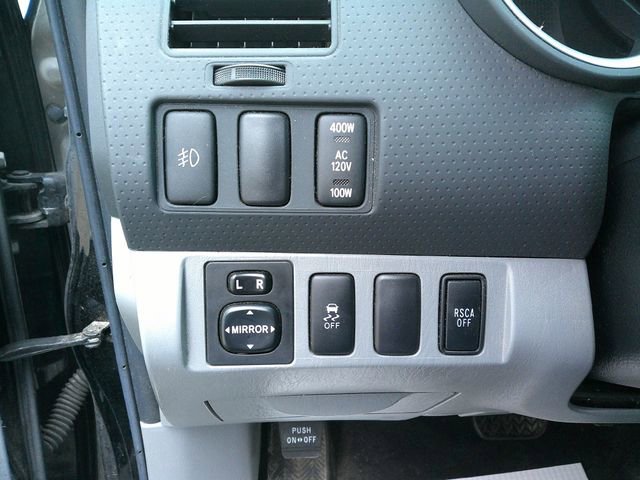 Used 2015 Toyota Tacoma TRD Sport w/ TRD Sport Package image 16