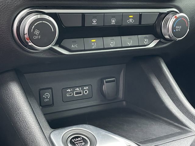 Used 2025 Nissan Sentra SV FWD image 18