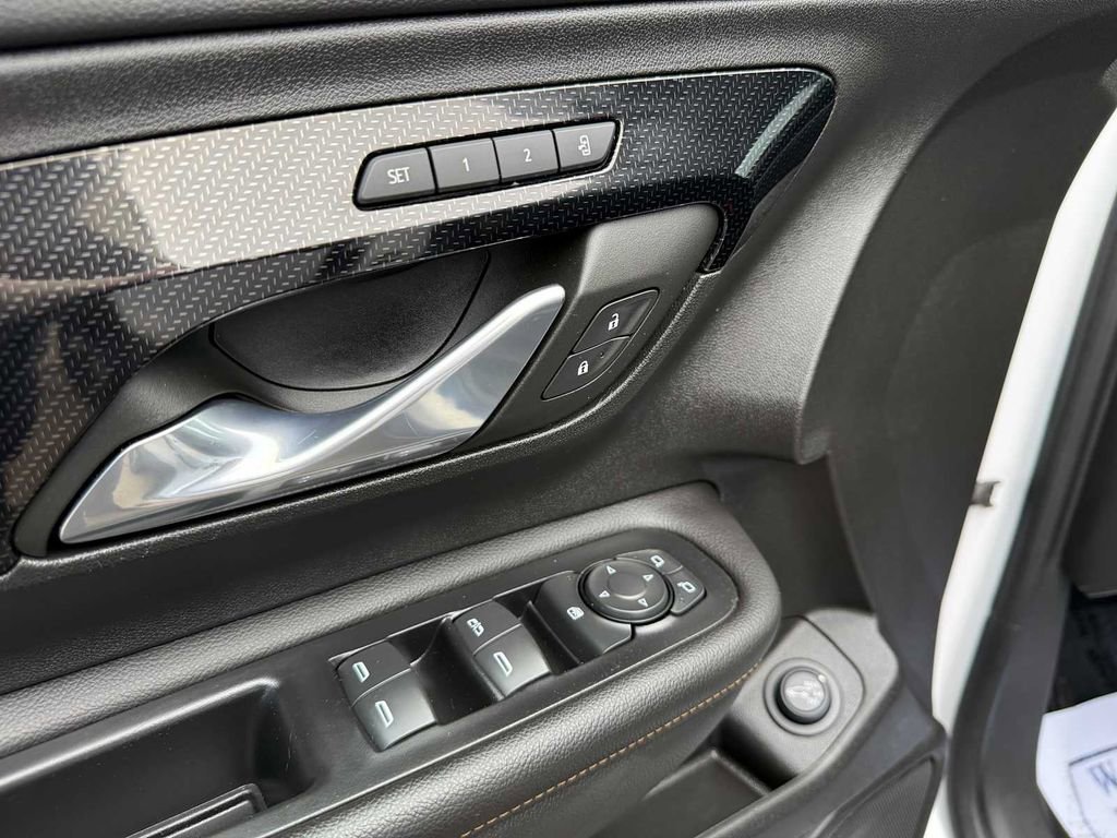 Used 2023 GMC Terrain AT4 image 14