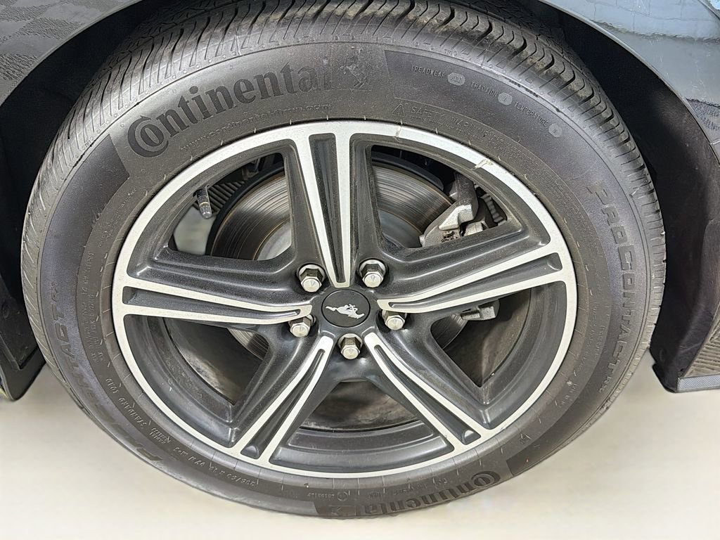 Used 2025 Ford Mustang Premium image 34