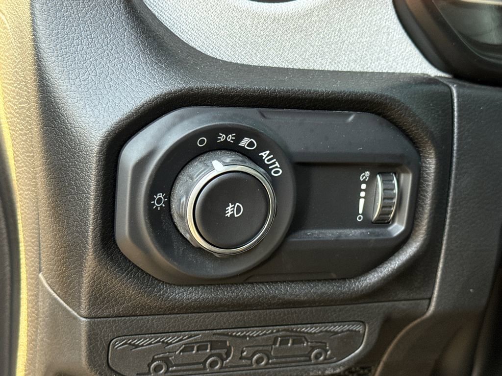 Used 2024 Jeep Wrangler Sport S image 23