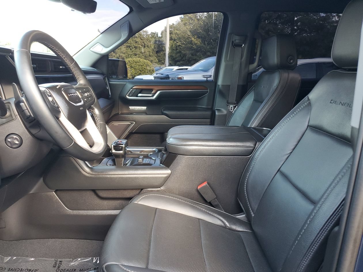 Used 2023 GMC Sierra 1500 Denali w/ Technology Package AWD/4WD image 19