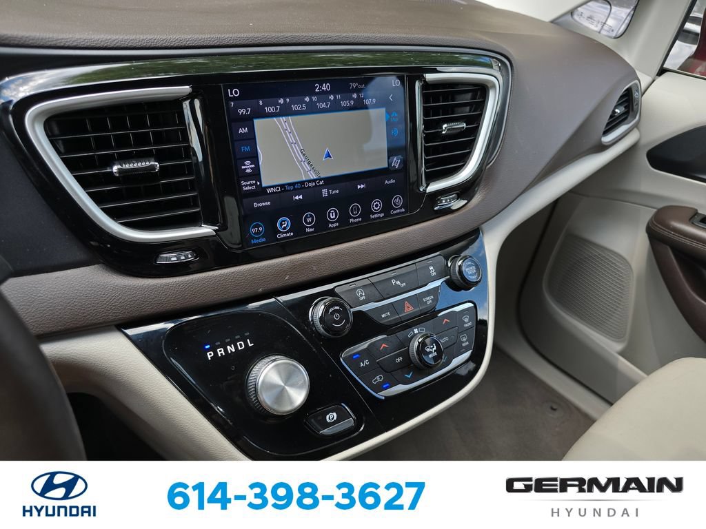 Used 2020 Chrysler Pacifica Touring-L Plus FWD image 24