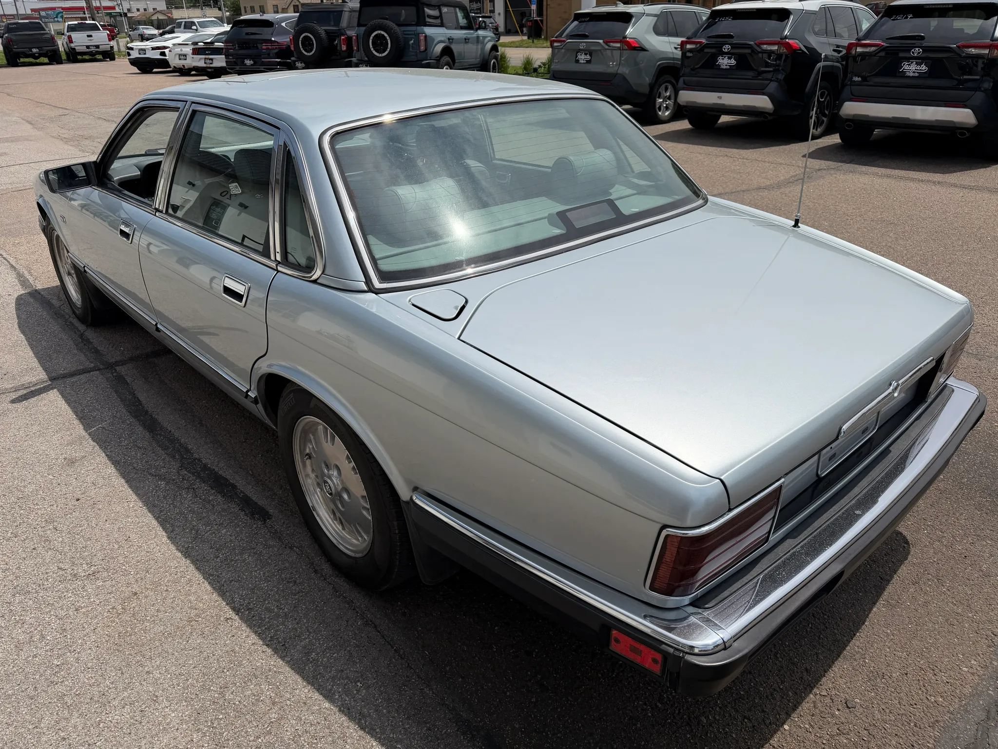 Used 1994 Jaguar XJ6 RWD image 5