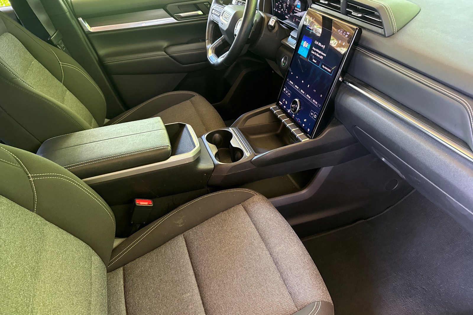 Used 2025 GMC Terrain Elevation AWD/4WD image 20