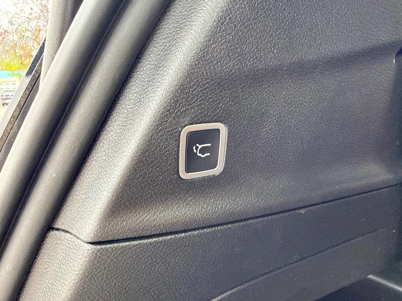 Used 2018 Chrysler Pacifica Touring-L Plus FWD image 33