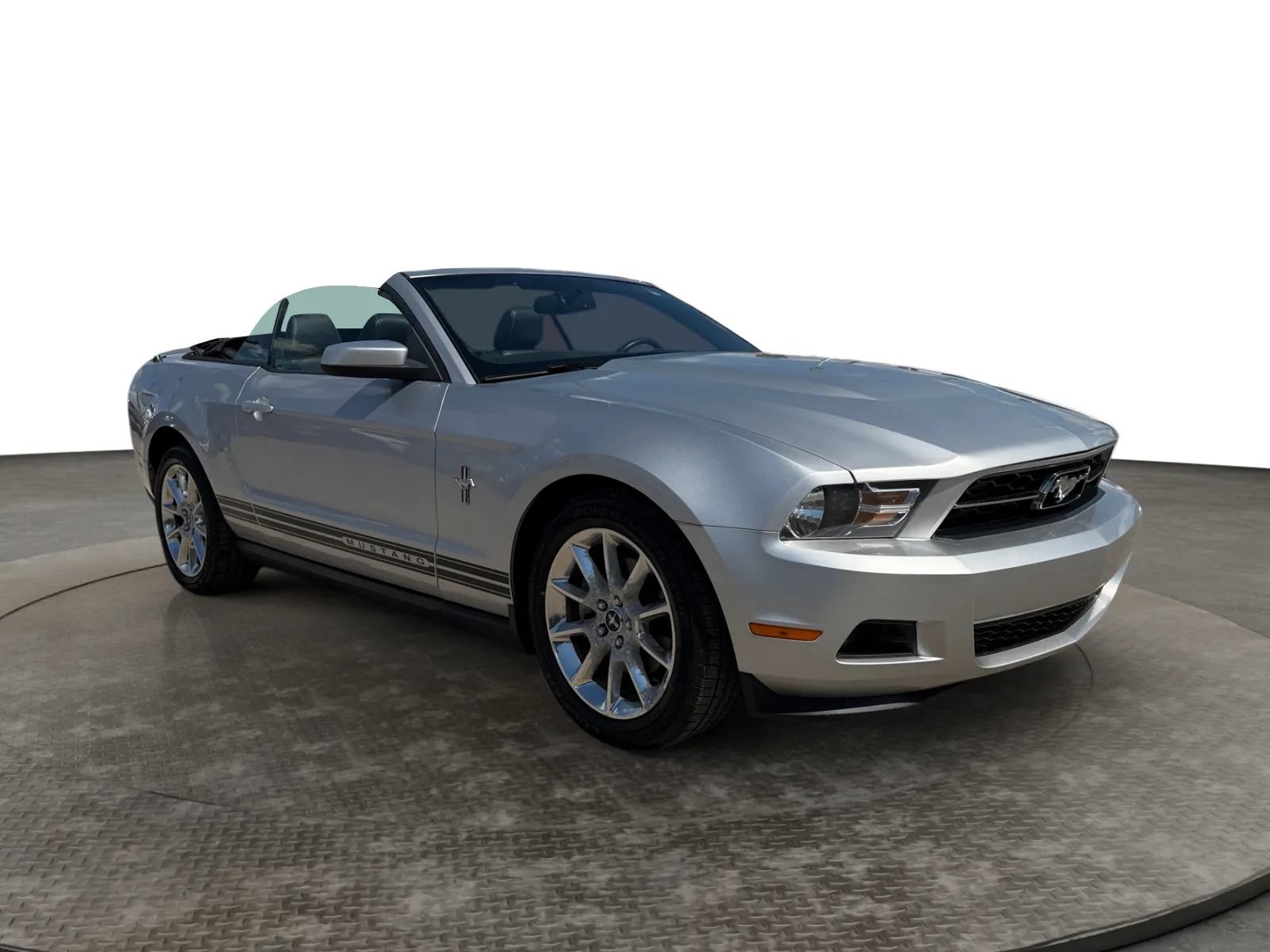 Used 2011 Ford Mustang Premium w/ 202A Rapid Spec Order Code RWD image 16