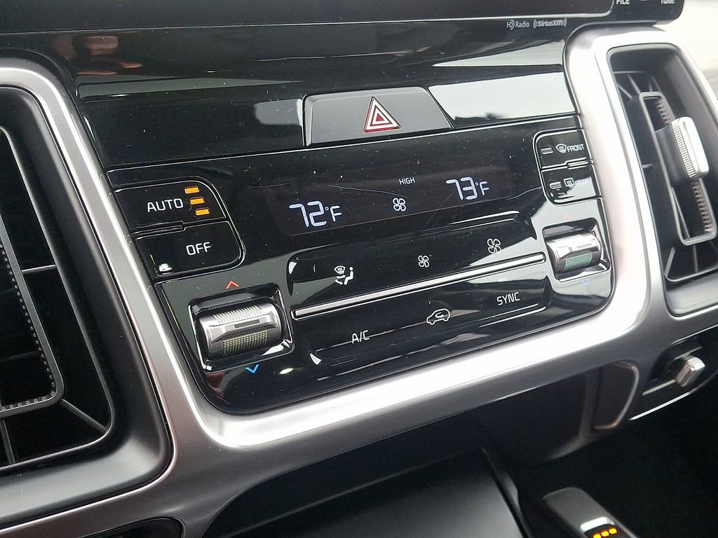 Used 2023 Kia Sorento S w/ Panoramic Sunroof Package image 17