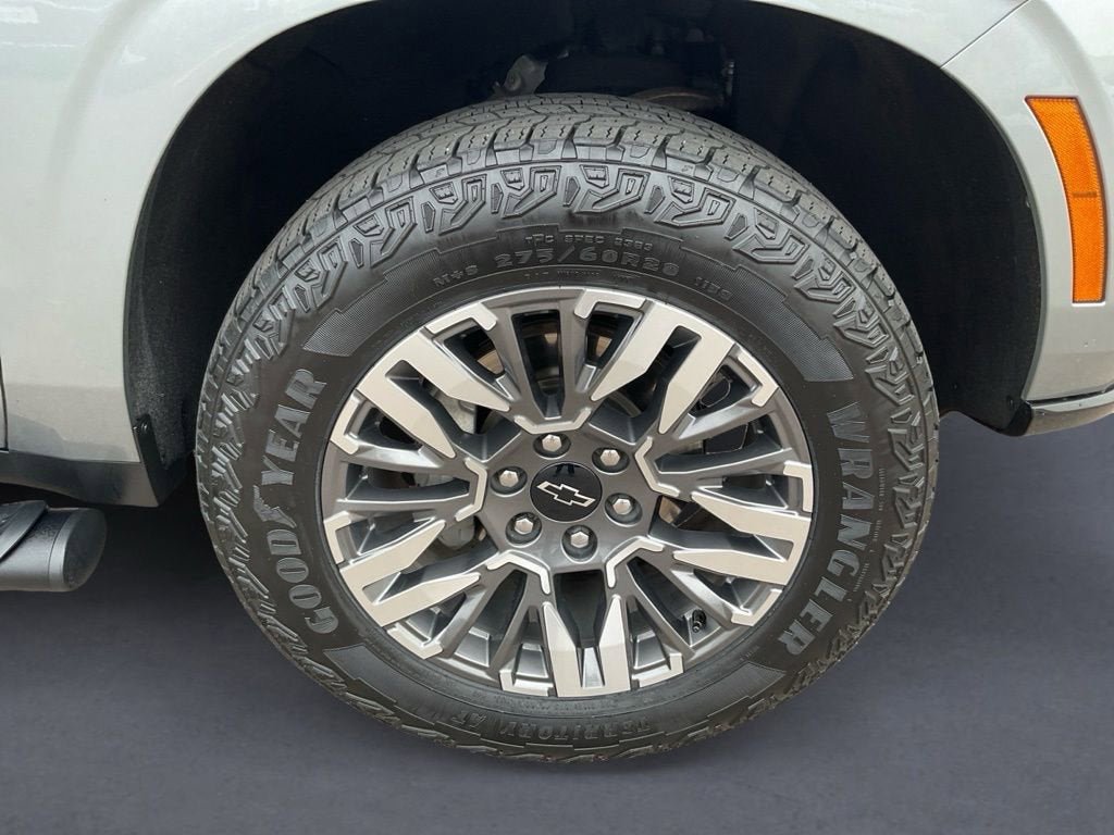 Certified 2025 Chevrolet Tahoe Z71 AWD/4WD image 14