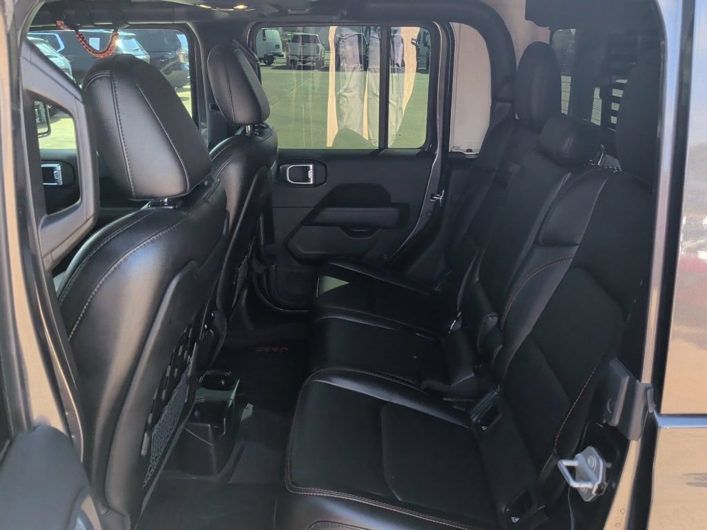 Used 2021 Jeep Gladiator Mojave AWD/4WD image 39