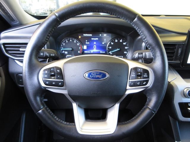 Used 2020 Ford Explorer XLT w/ Equipment Group 202A RWD image 14