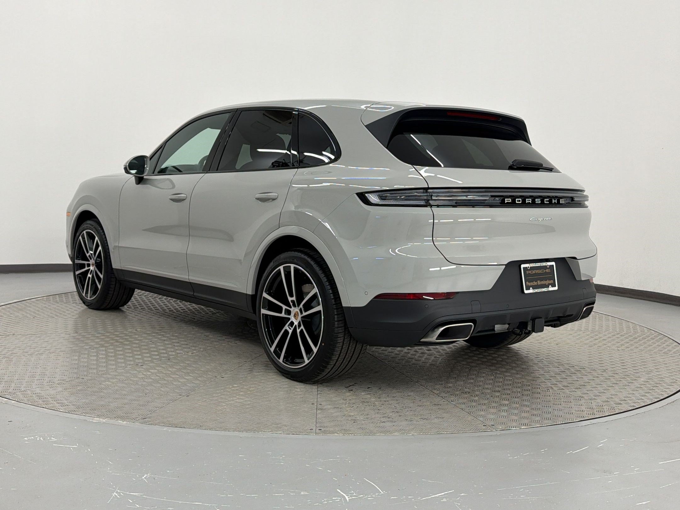 New 2026 Porsche Cayenne AWD/4WD image 3