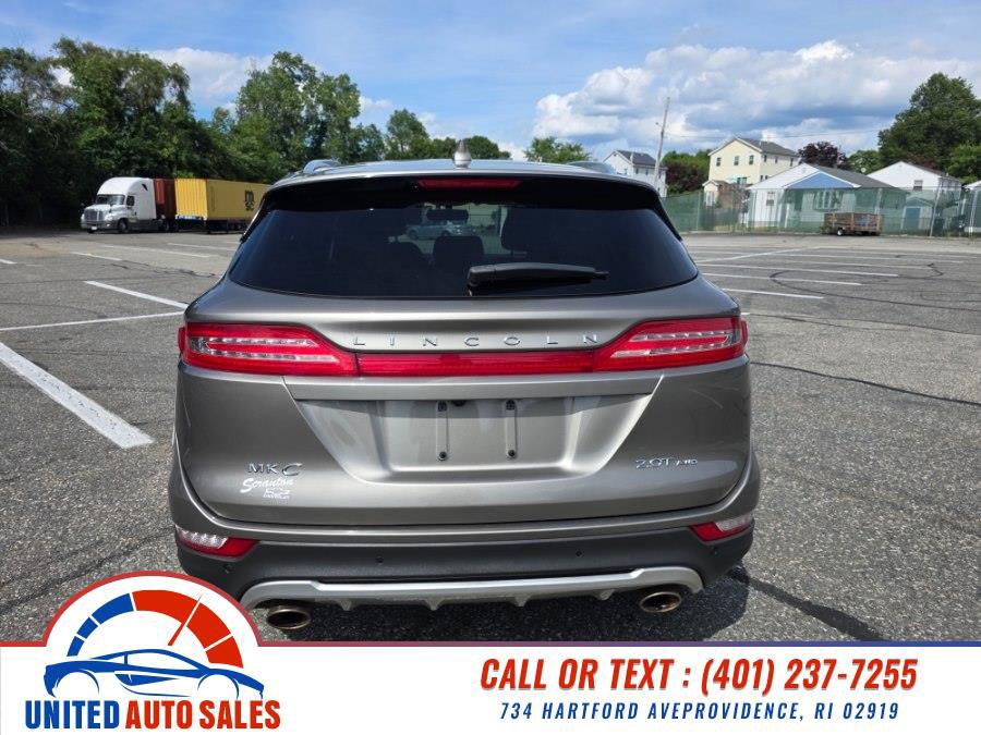 Used 2017 Lincoln MKC Premiere AWD/4WD image 4