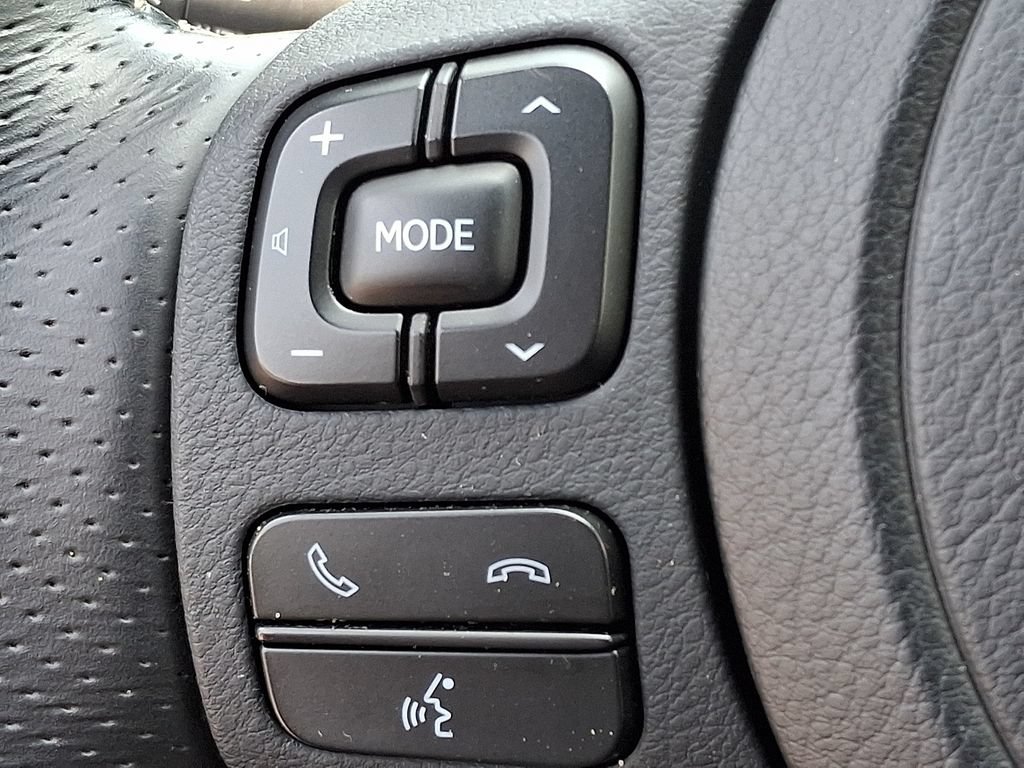 Used 2025 Lexus IS 350 F Sport w/ Accessory Package AWD/4WD image 21