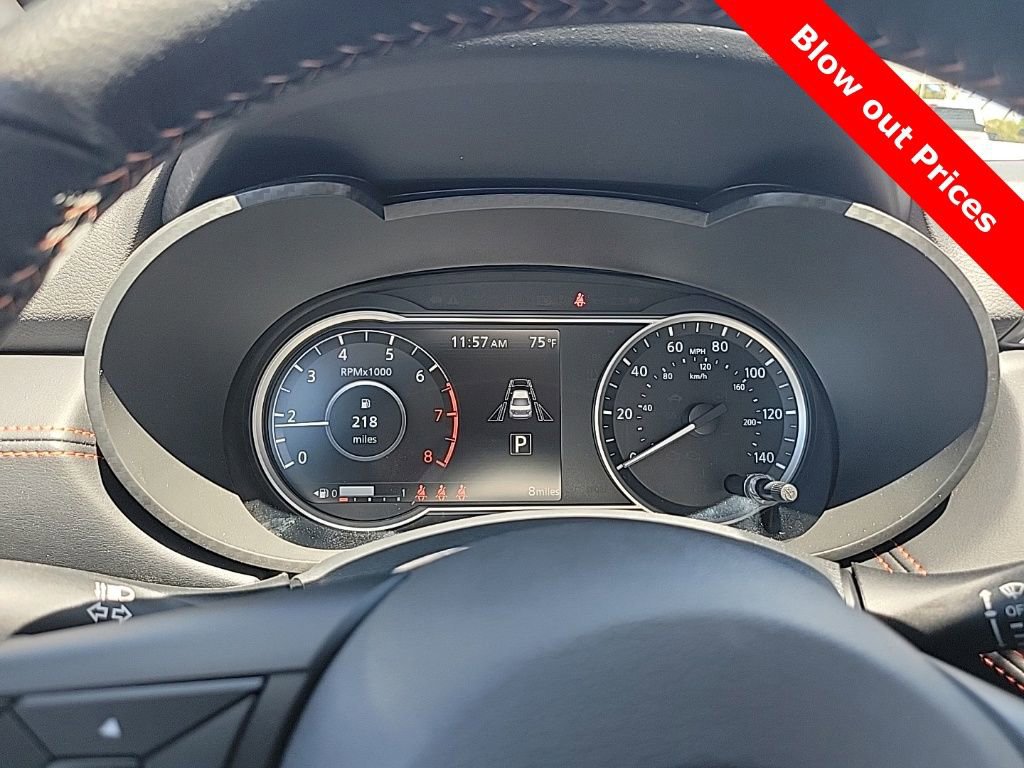 New 2025 Nissan Versa SR w/ Trunk Package image 31