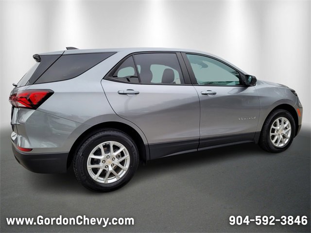 Used 2023 Chevrolet Equinox LS w/ LS Convenience Package image 5