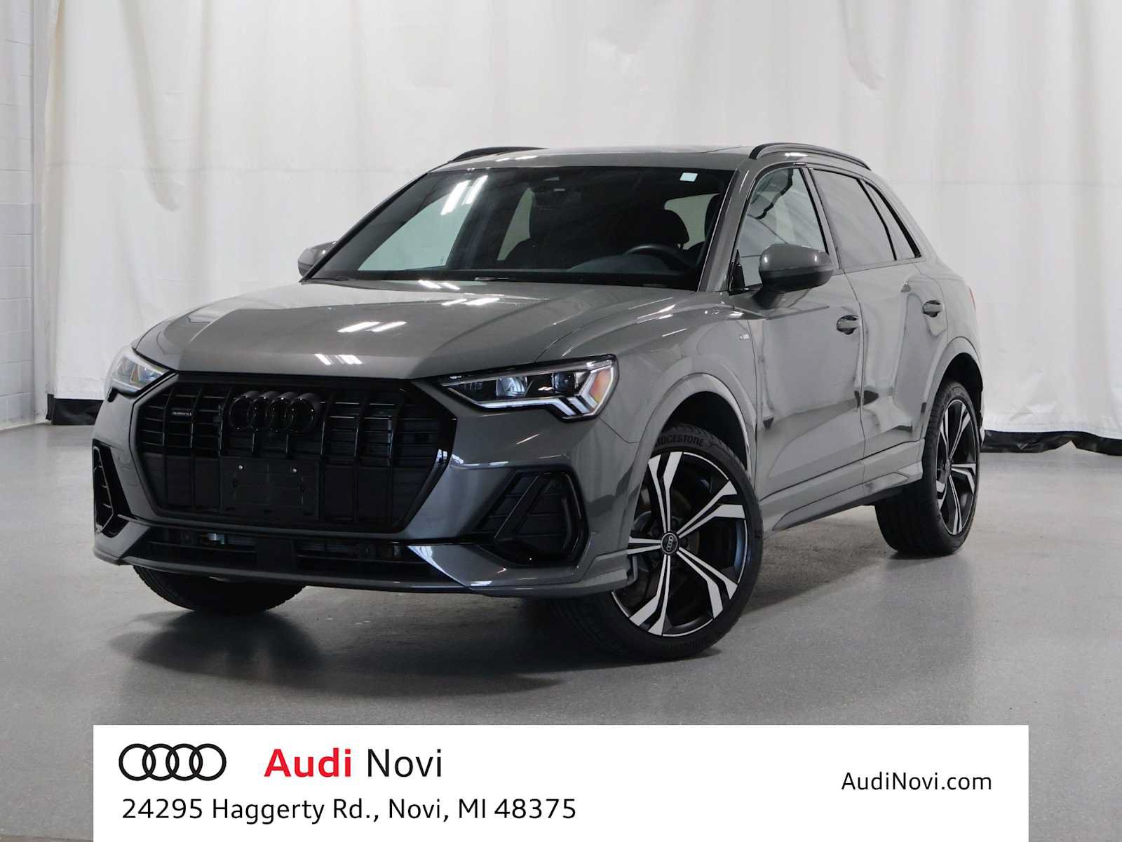 Used 2023 Audi Q3 2.0T Premium Plus w/ Premium Plus Package AWD/4WD image 1