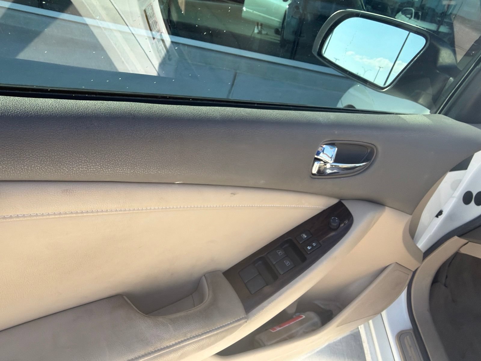 Used 2011 Nissan Altima 2.5 SL w/ Technology Pkg FWD image 13