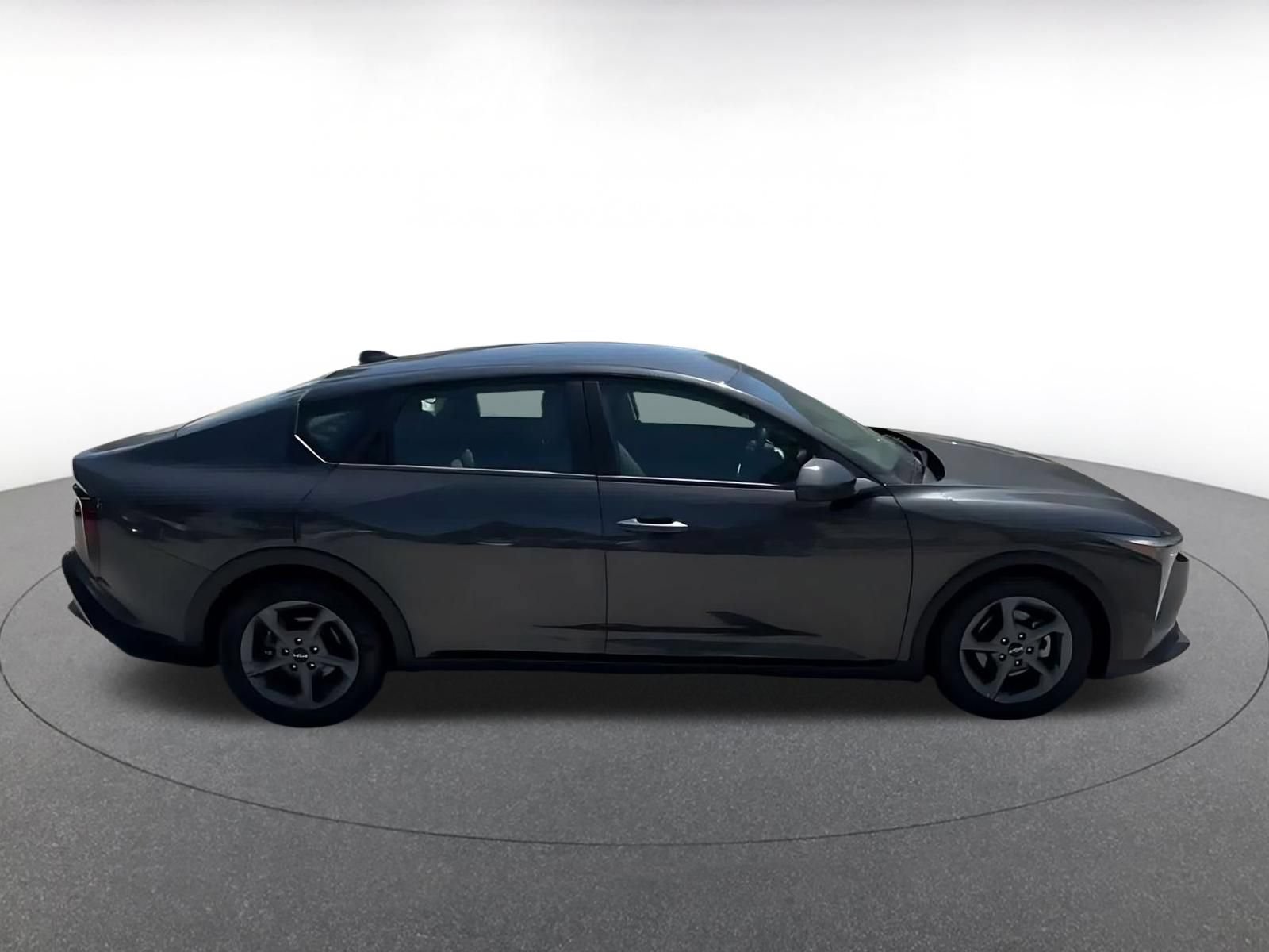 Used 2025 Kia K4 FWD image 15