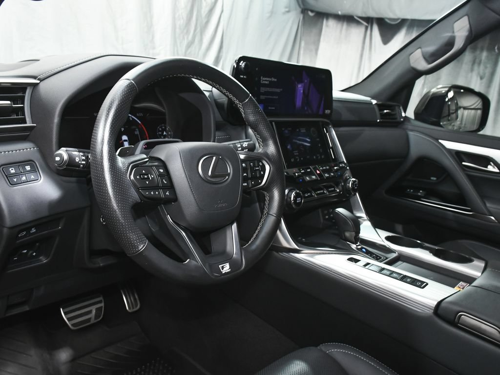 Used 2025 Lexus LX 700h F Sport AWD/4WD image 24