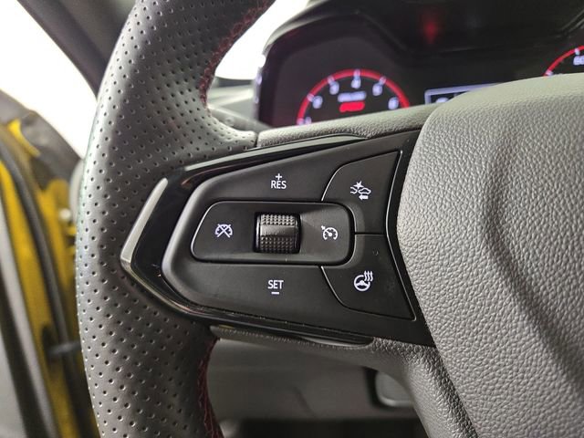 Used 2024 Chevrolet Trax RS image 22