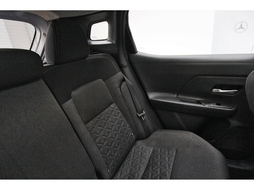 Used 2026 Nissan Kicks SV w/ SV Premium Package FWD image 12