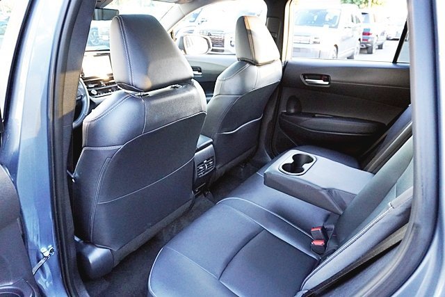 Used 2023 Toyota Corolla Cross XLE w/ Convenience Package image 18