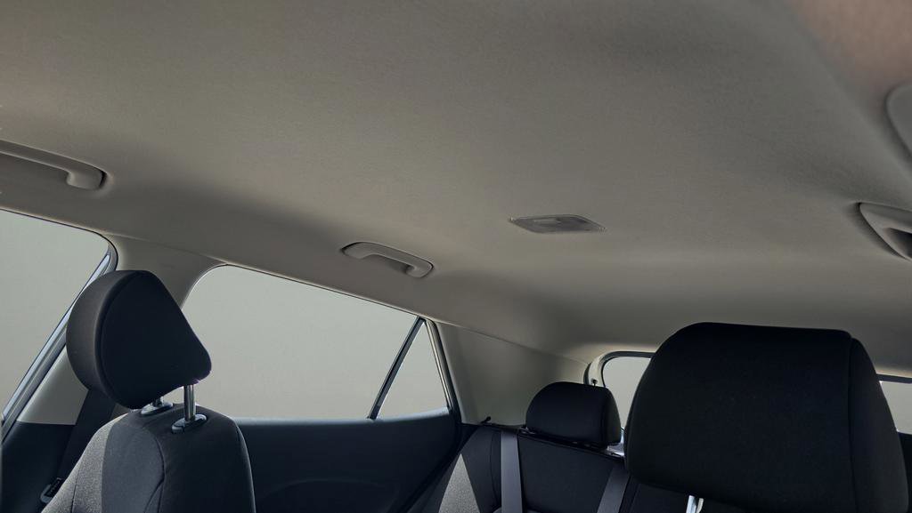 New 2026 Hyundai Venue SE FWD image 15